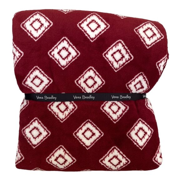 Vera Bradley Cardinal and White Geo Oversized XL Plush Throw Blanket - Picture 6 of 7